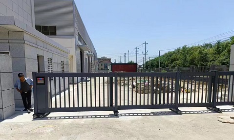 【安装】射阳特庸电动伸缩门交付使用