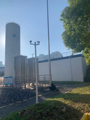 【安装】大丰自来水公司避雷针安装调直成功